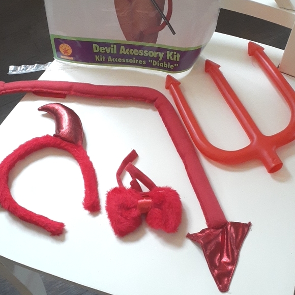 Devil costume accessories 🍎 - Picture 3 of 4